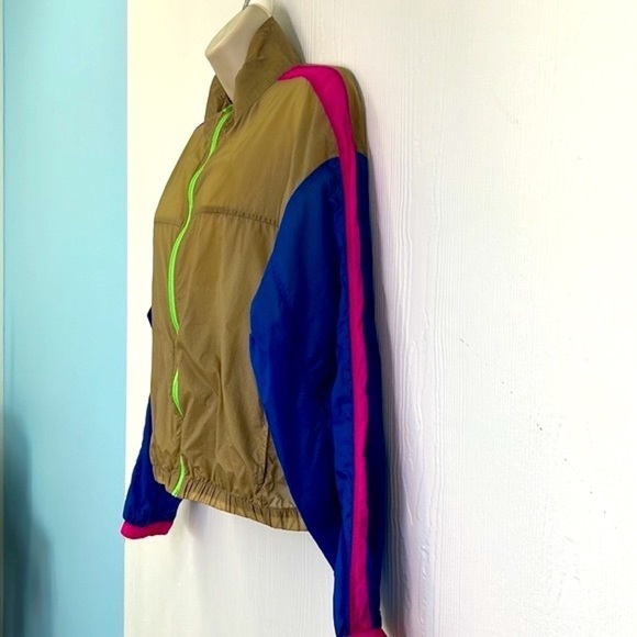 Fabletics - Bright Color Block Payton Woven Light Weight Windbreaker Size Large - Picture 6 of 12